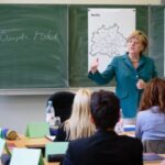 Angela Merkel gab am Berliner Heinrich-Schliemann-Gymnasium eine "Vertretungsstunde" im Fach Geschichte.