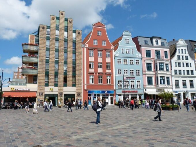 Hanse Sail ist das größte Volksfest im Land