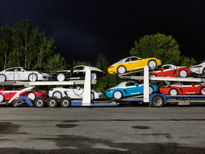 Sonderausstellung „Auto Land Scape“: Mit 0,0 km/h über die Autobahn