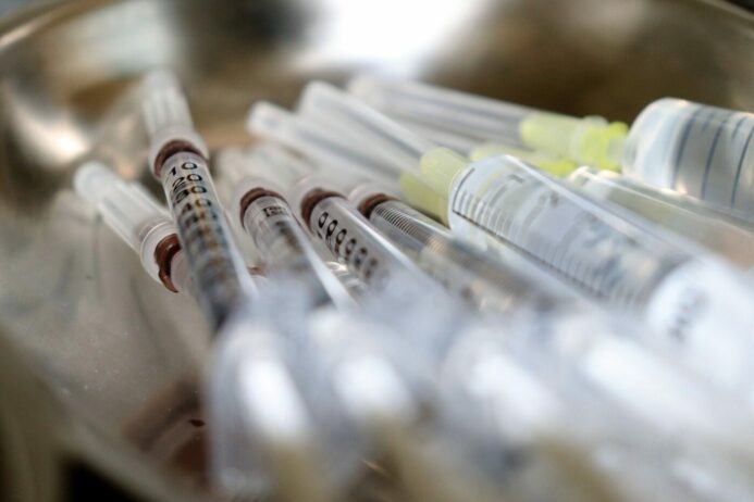 Impfung mit Zoster-Totimpfstoff gegen Gürtelrose bei Rheuma